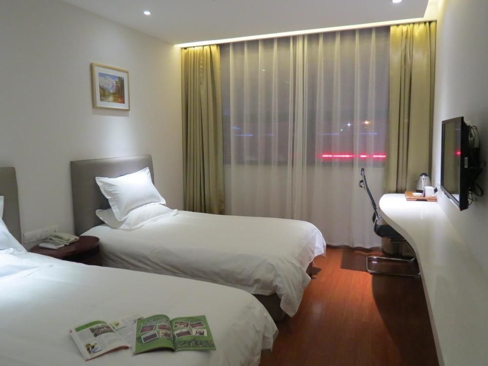 Yiting Si Ji Hotel Nantong Gongnong North Road Exterior foto